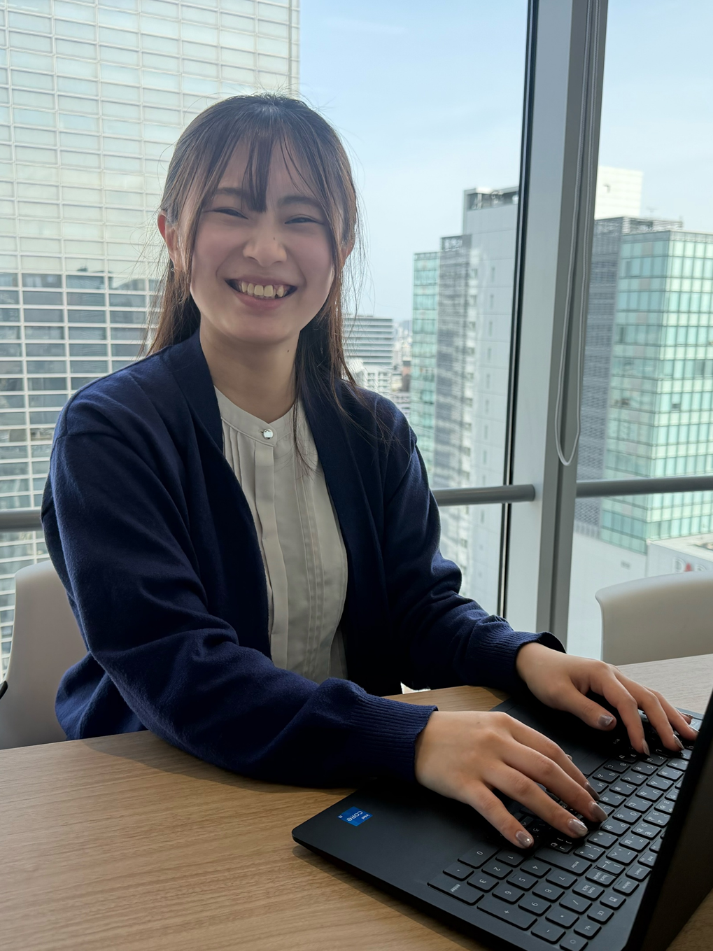 先輩社員